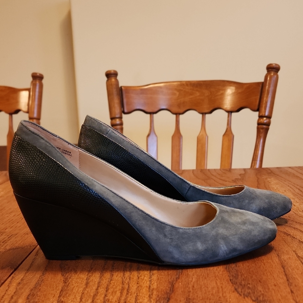 Elegant Black and Gray Wedges (from Stitch Fix)